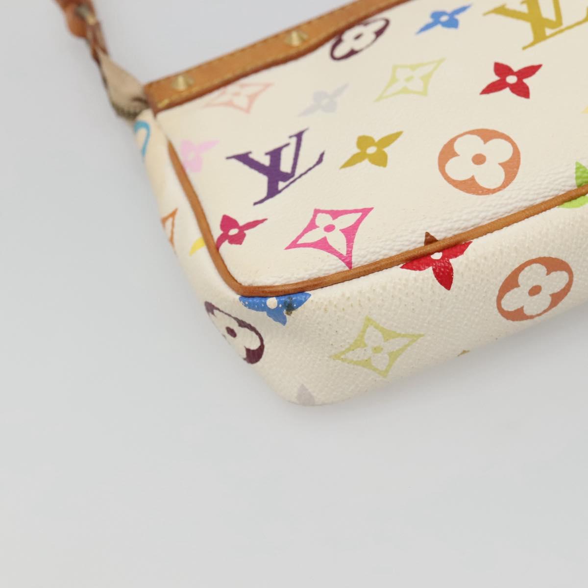 Louis Vuitton Pochette Accessoire, White, Canvas, clutch