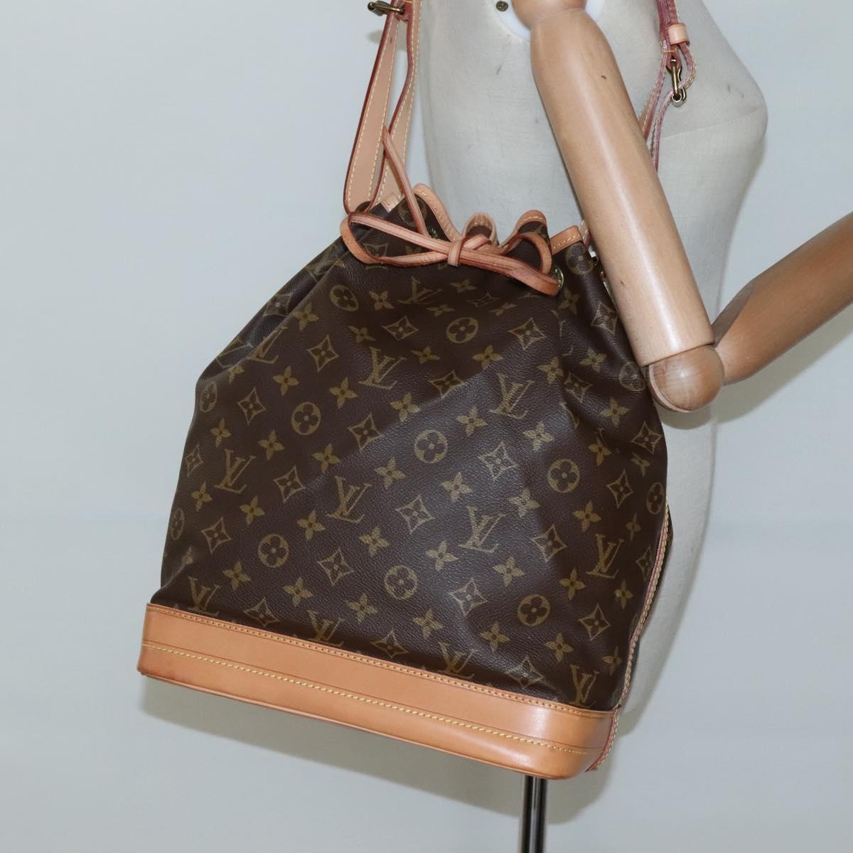 Louis Vuitton Noe, Brown, Canvas, shoulder