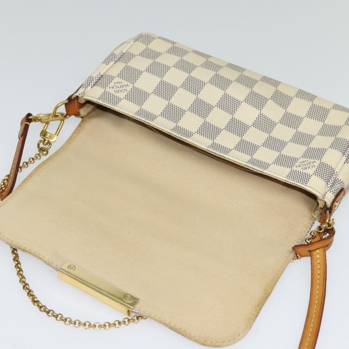 Louis Vuitton Favorite, White, Canvas, shoulder