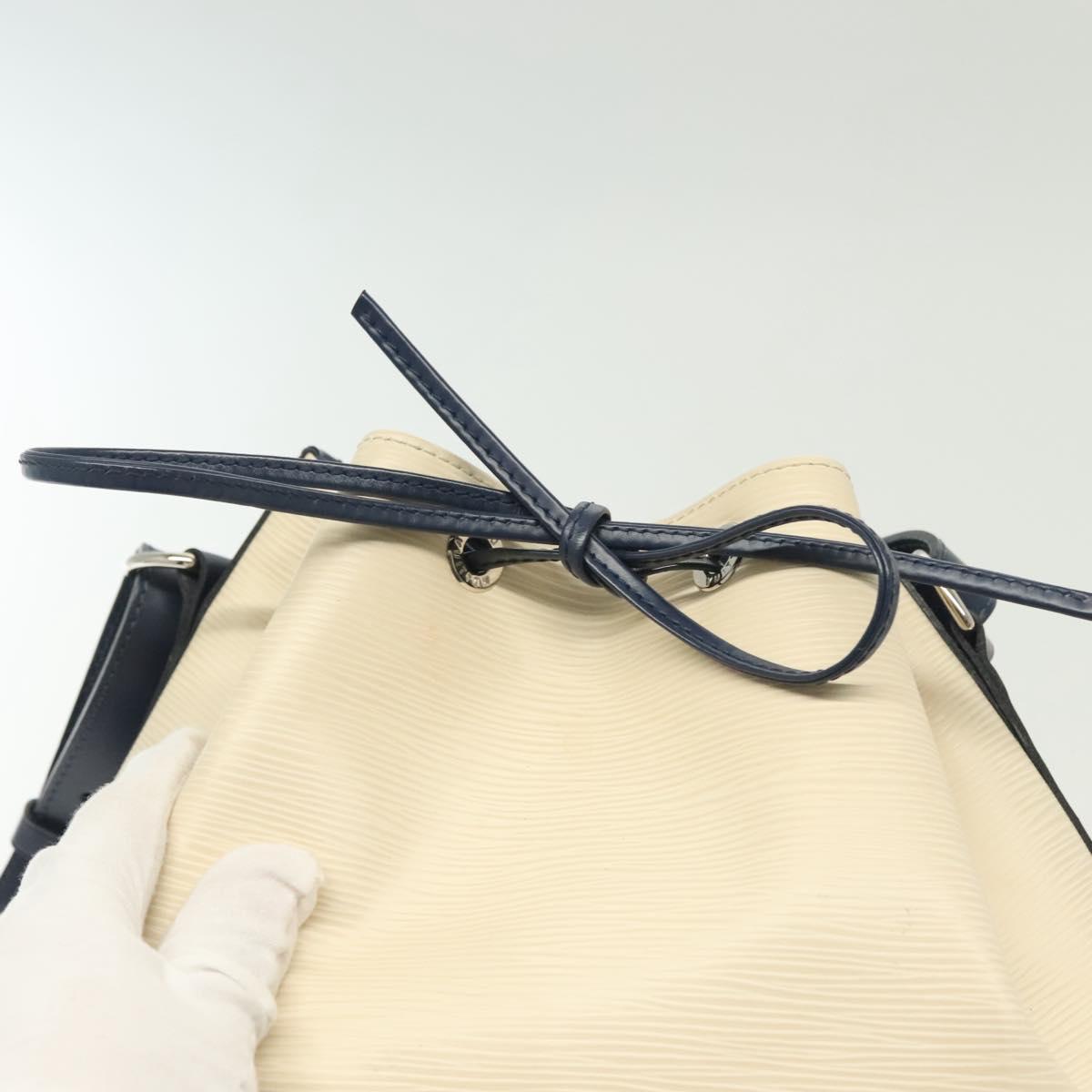 Louis Vuitton Petit Noé, White, Leather, shoulder