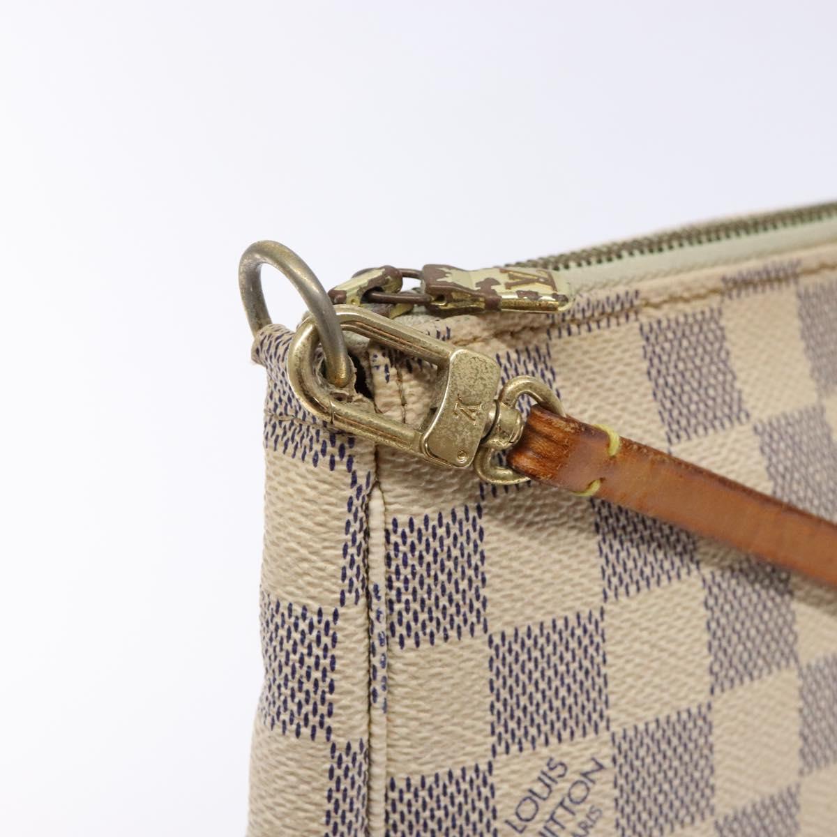 Louis Vuitton Pochette Accessoire, White, Canvas, clutch