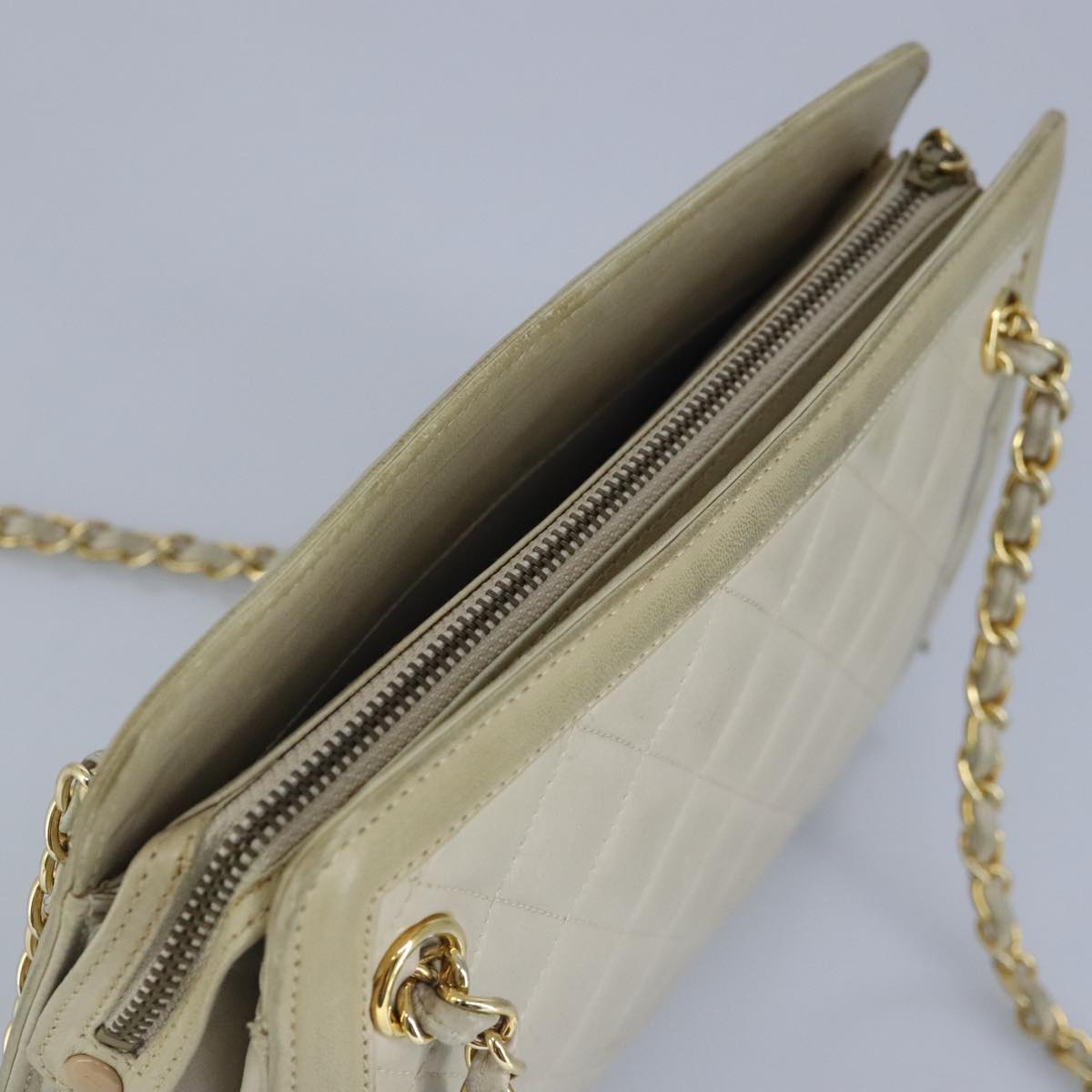 Chanel, Beige, Leather, shoulder