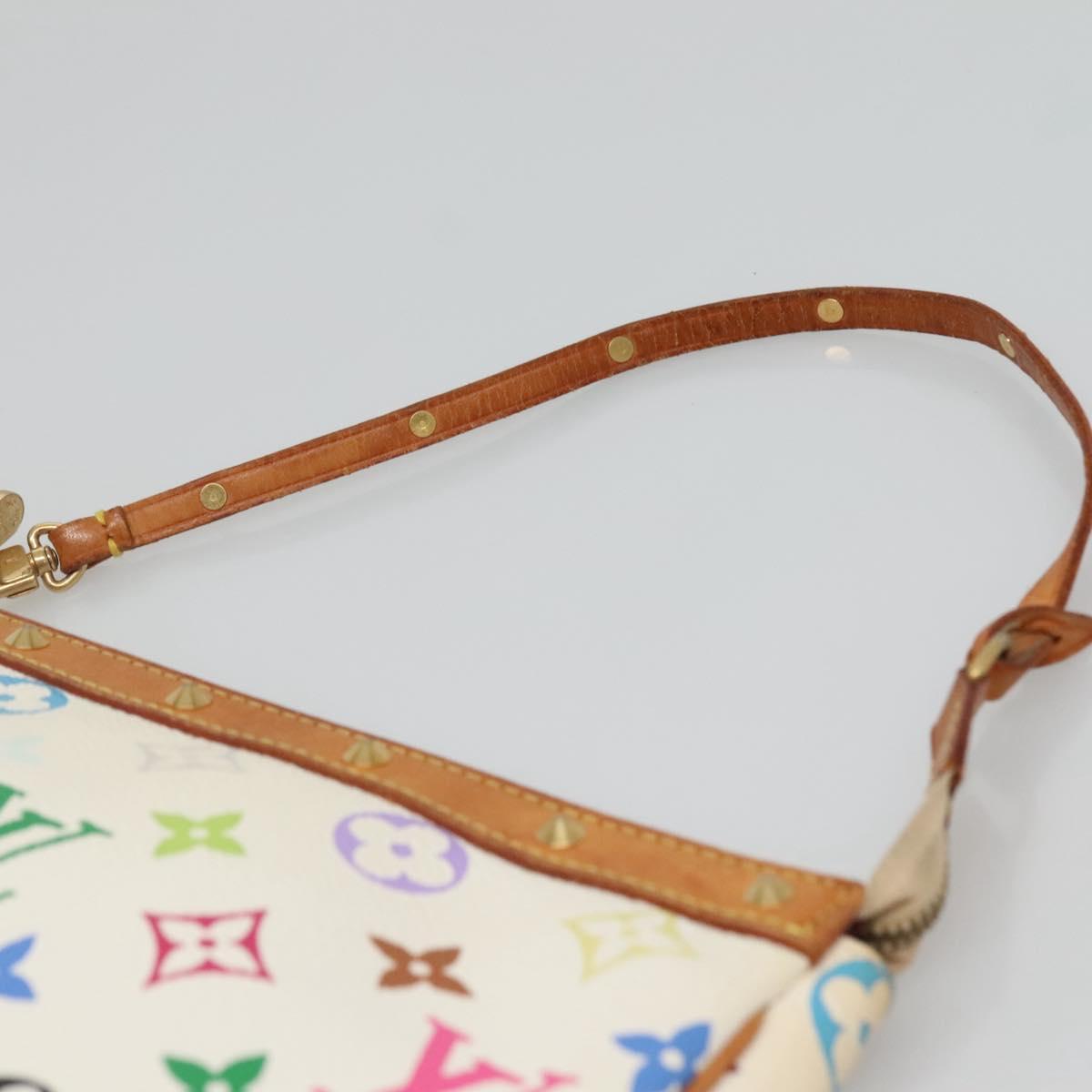 Louis Vuitton Pochette Accessoire, White, Canvas, clutch