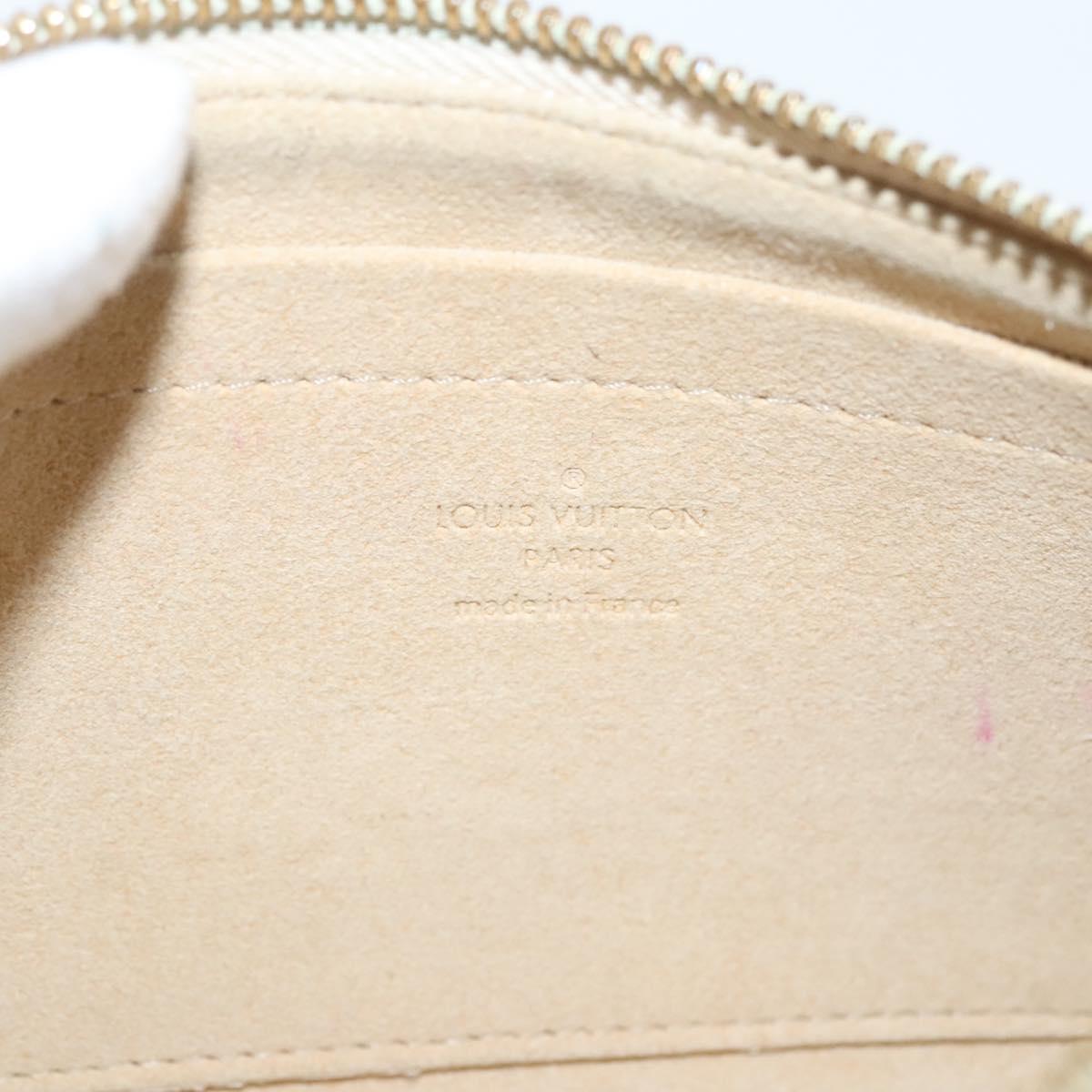 Louis Vuitton Pochette Accessoire, White, Canvas, clutch