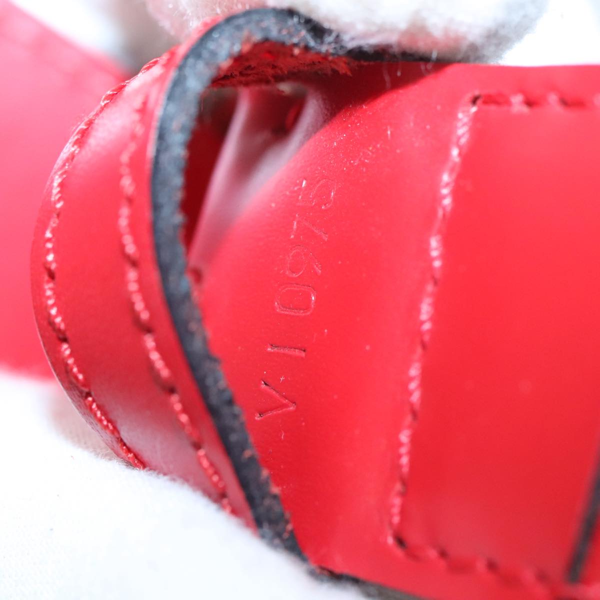 Louis Vuitton Sac d'épaule, Red, Leather, shoulder