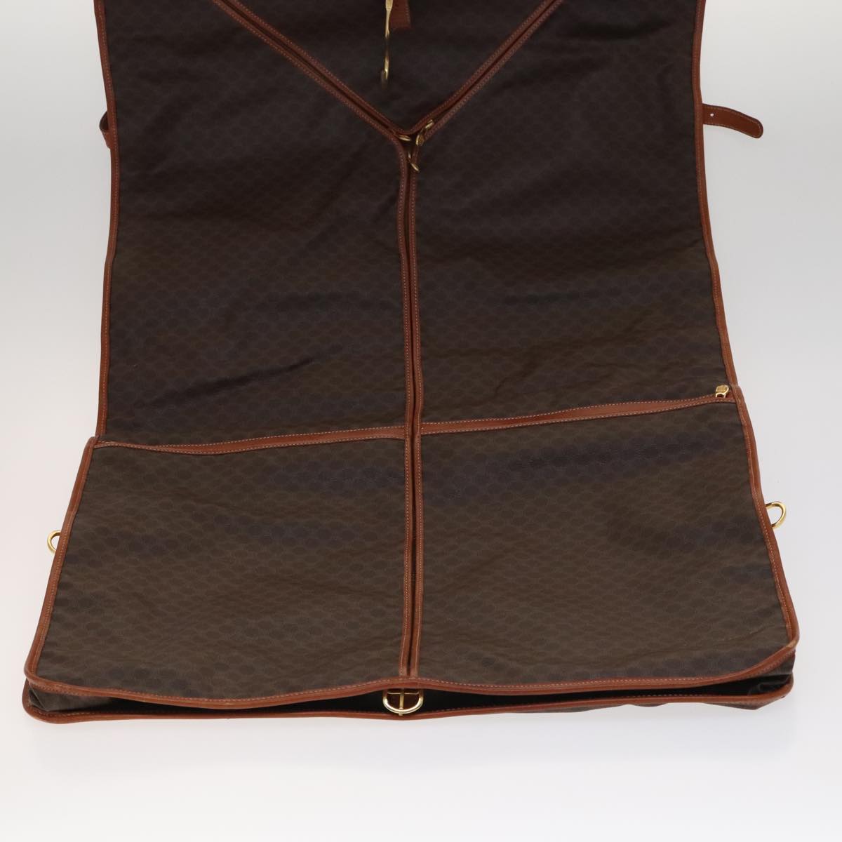 Céline Macadam, Brown, Canvas, travel
