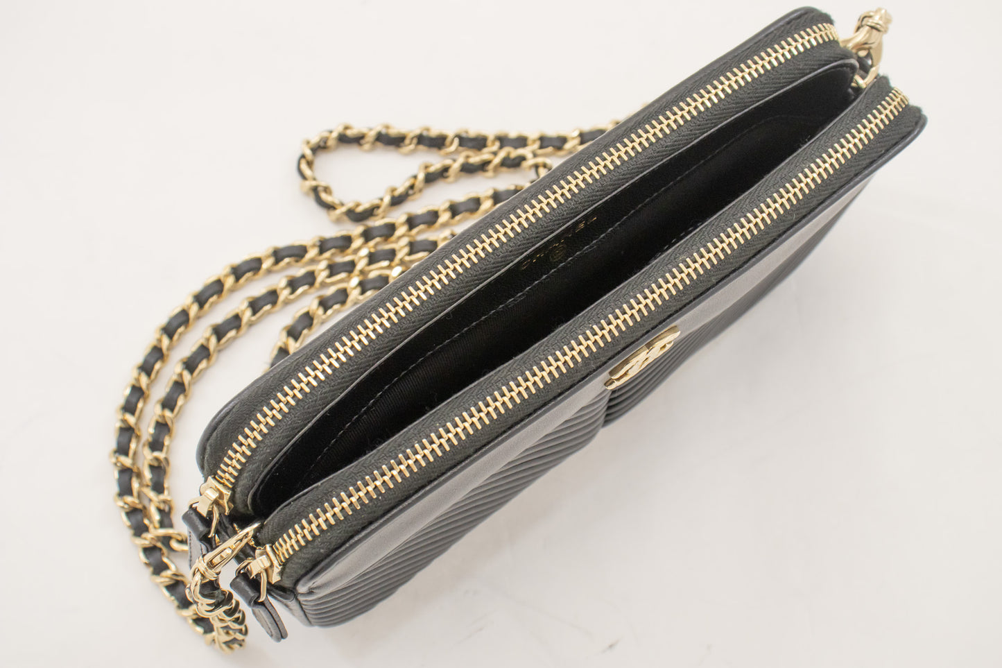 Chanel V-Stich, Black, Leather, wallet