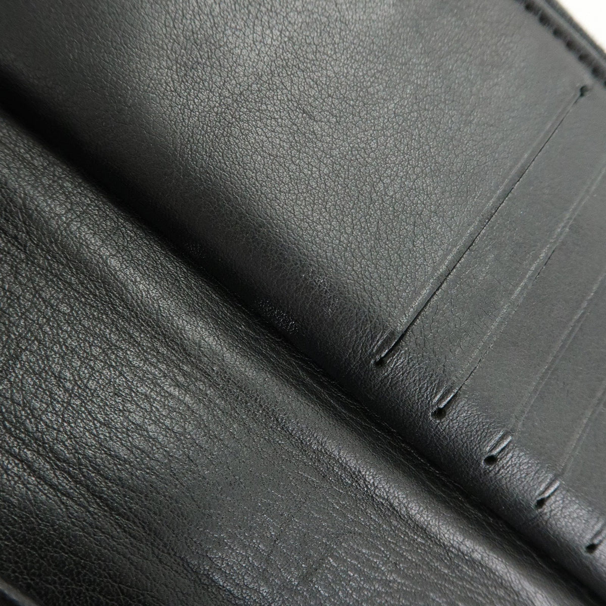 Louis Vuitton Amelia Mahina Leather, Black, Leather, Wallet