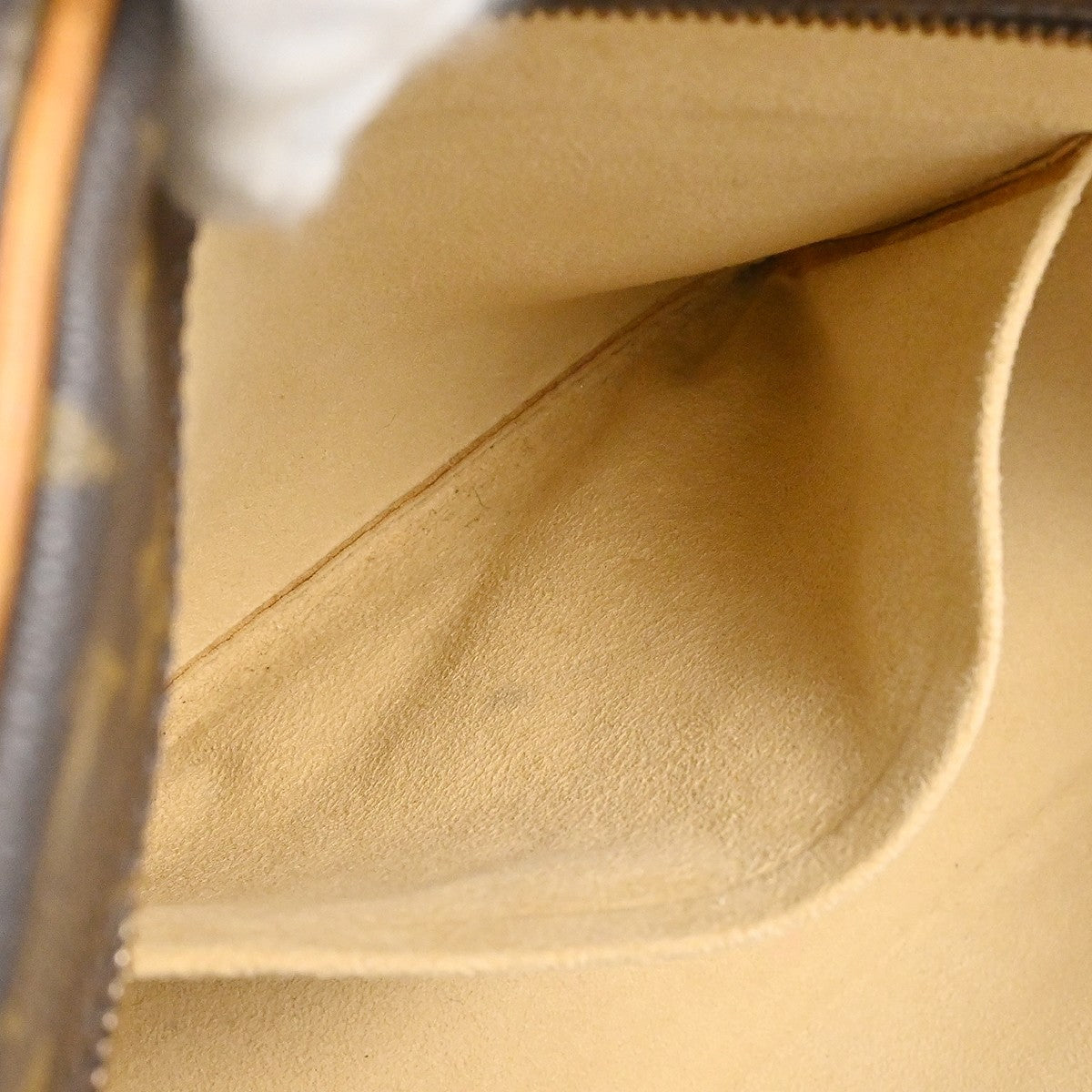 Louis Vuitton Cite Monogram Canvas, Brown, Canvas, Shoulder Bag