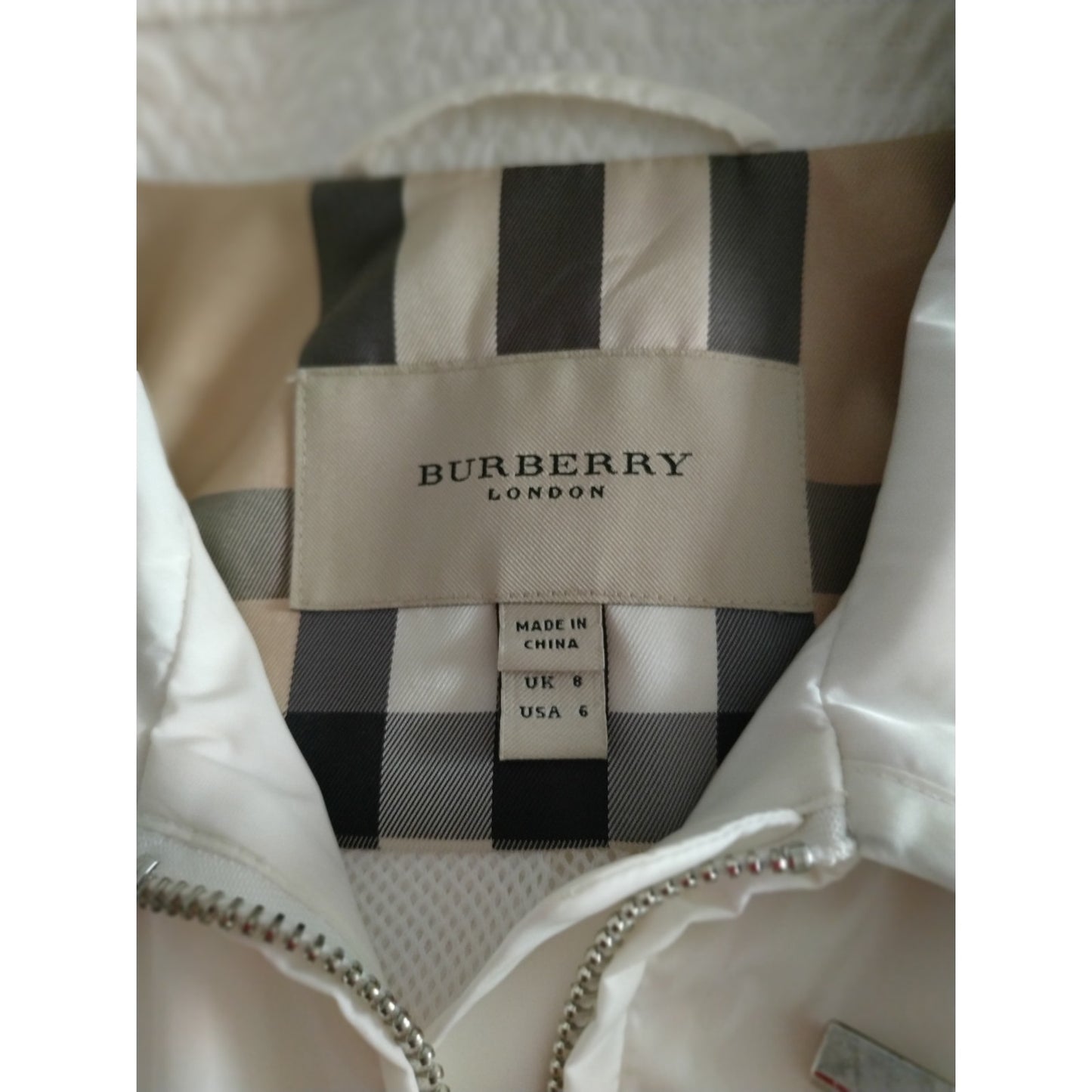Burberry Raincoat 6 US White Full Zip Hidden Hood