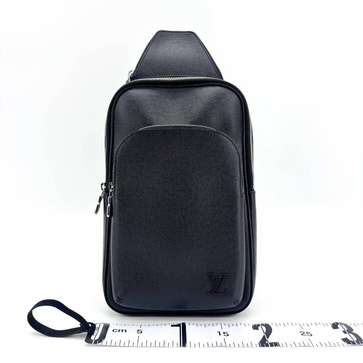 Louis Vuitton Avenue Sling Taiga Leather, Black, Leather, Handbag