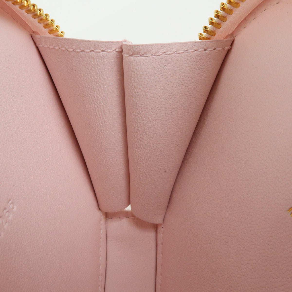 Christian Dior DiorAmour Caro Heart Pouch with Chain Cannage Quilt Calfskin, Pink, Leather, Clutch