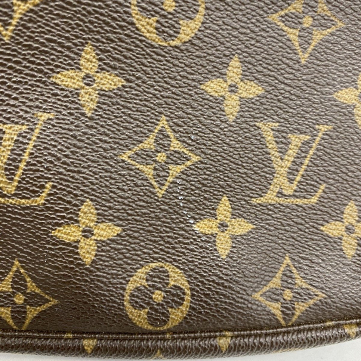 Louis Vuitton Bucket GM - Brandsamsara