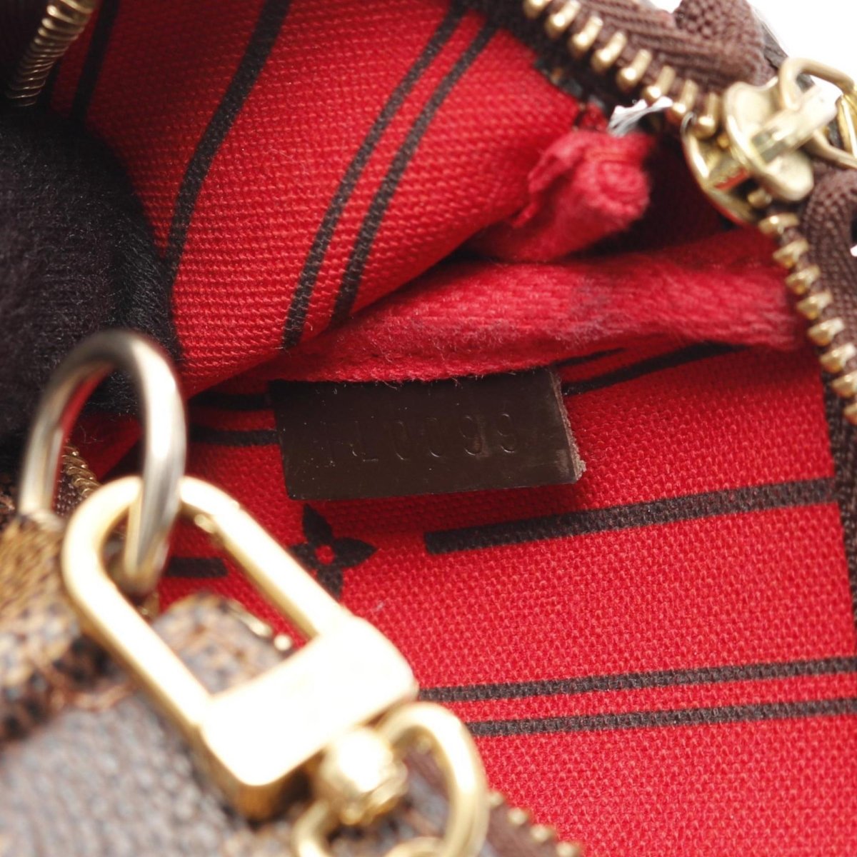 Louis Vuitton Mini Pochette Accessoires - Brandsamsara