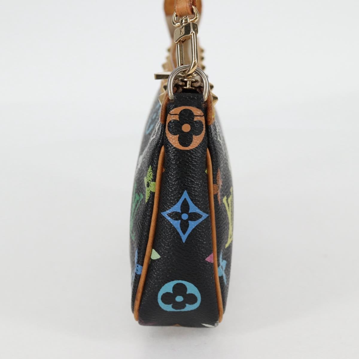 Louis Vuitton Pochette Accessoire - Brandsamsara