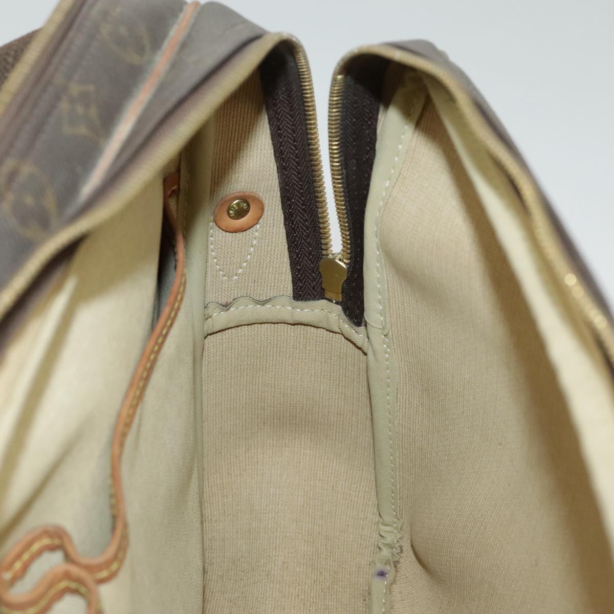 Louis Vuitton Reporter - Brandsamsara