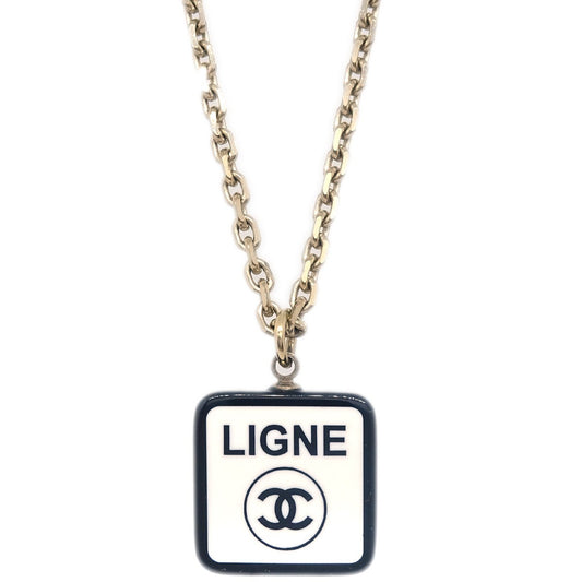 Chanel CC No.5 Pendant Necklace Metal, Gold, Gold Plated, Necklace