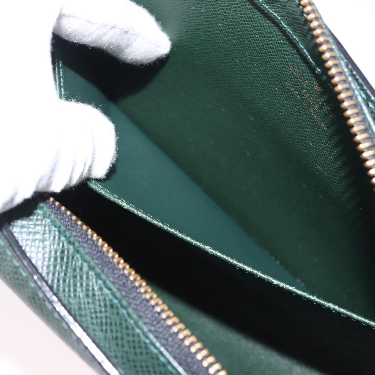 Louis Vuitton Pochette Baikal Clutch Taiga Leather, GREEN, LEATHER, Clutche & pouche