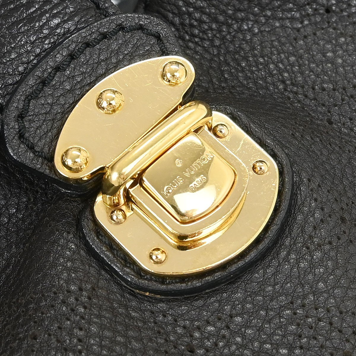 Louis Vuitton L Hobo Mahina Leather, BROWN, LEATHER, Handbag