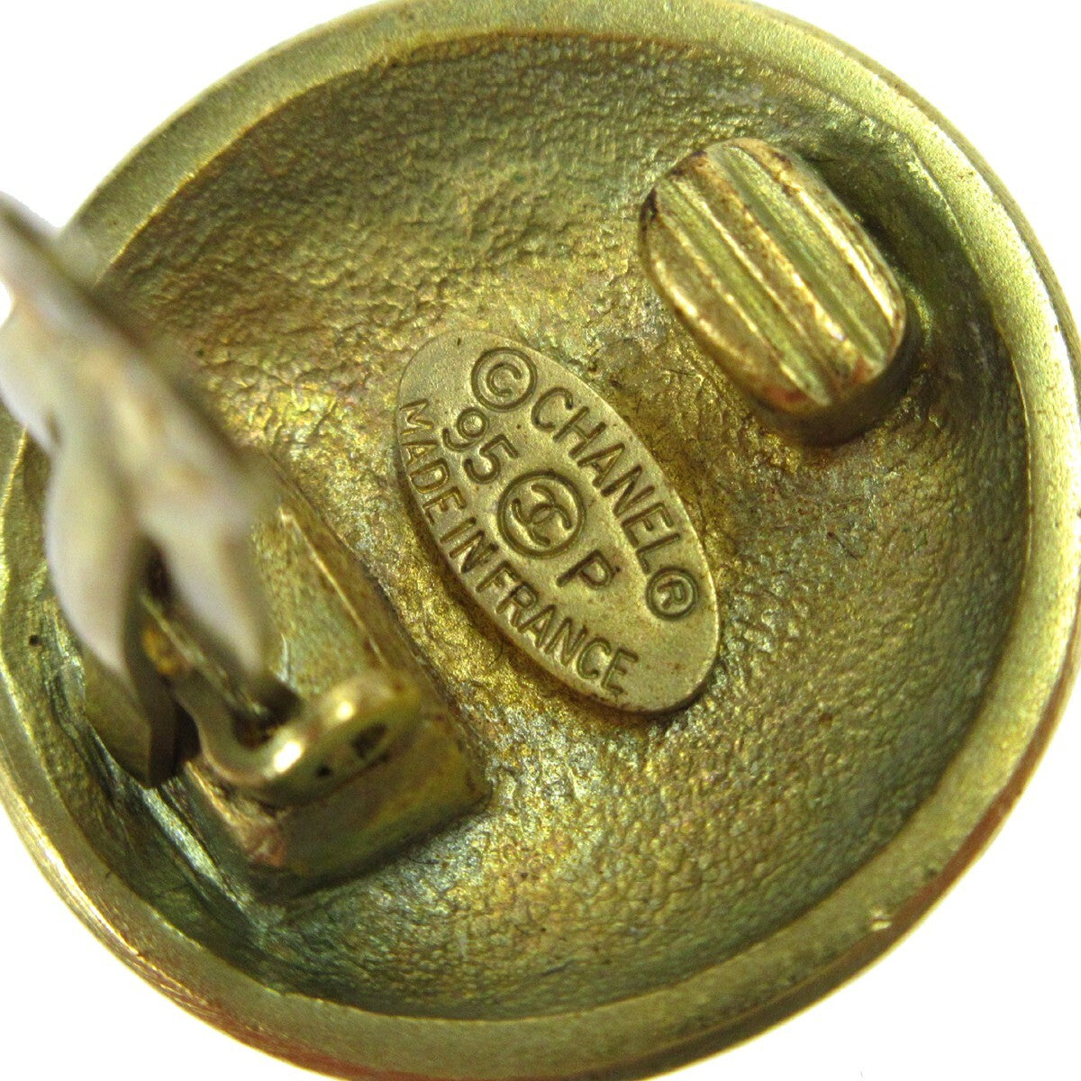 Chanel CC Button Clip-On Earrings Metal, GOLD, GOLD_PLATED, Earrings