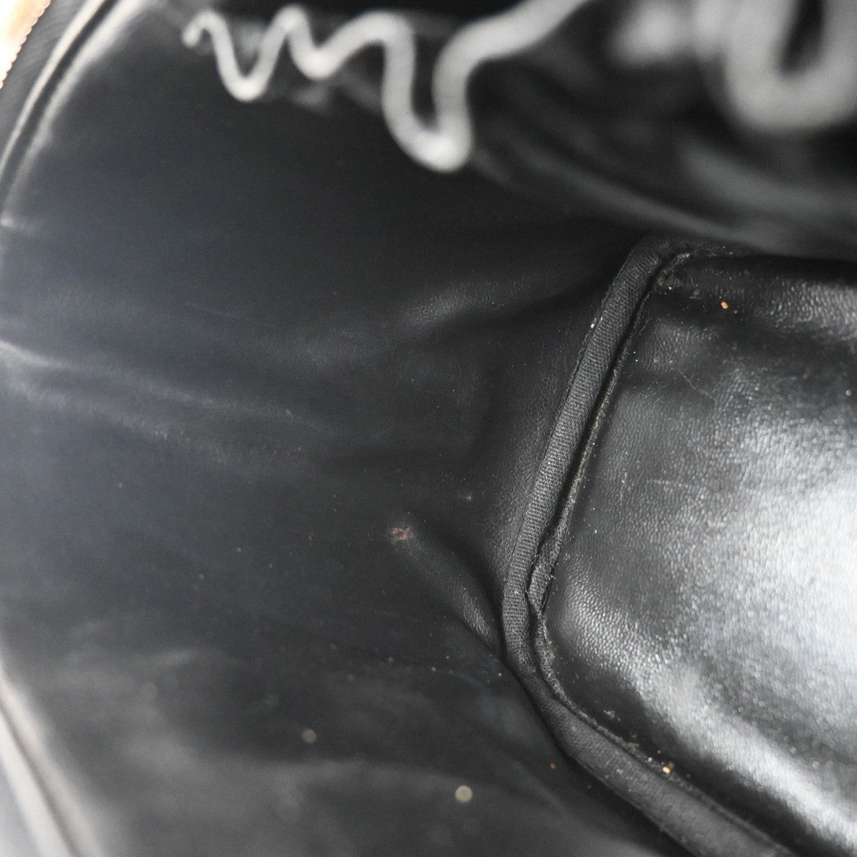 Chanel Vintage Timeless Cosmetic Case Caviar, BLACK, LEATHER, Clutche & pouche