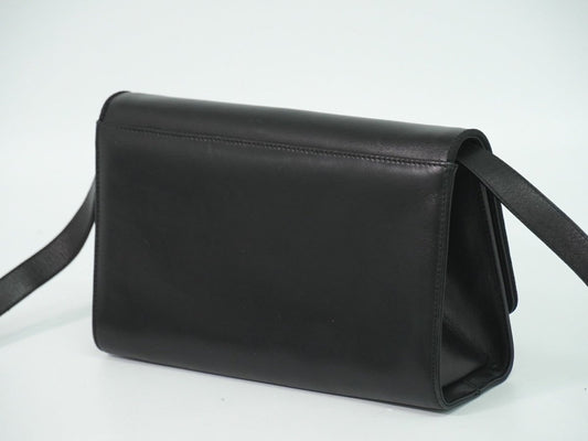 Salvatore Ferragamo Gancini Shoulder Bag - Brandsamsara