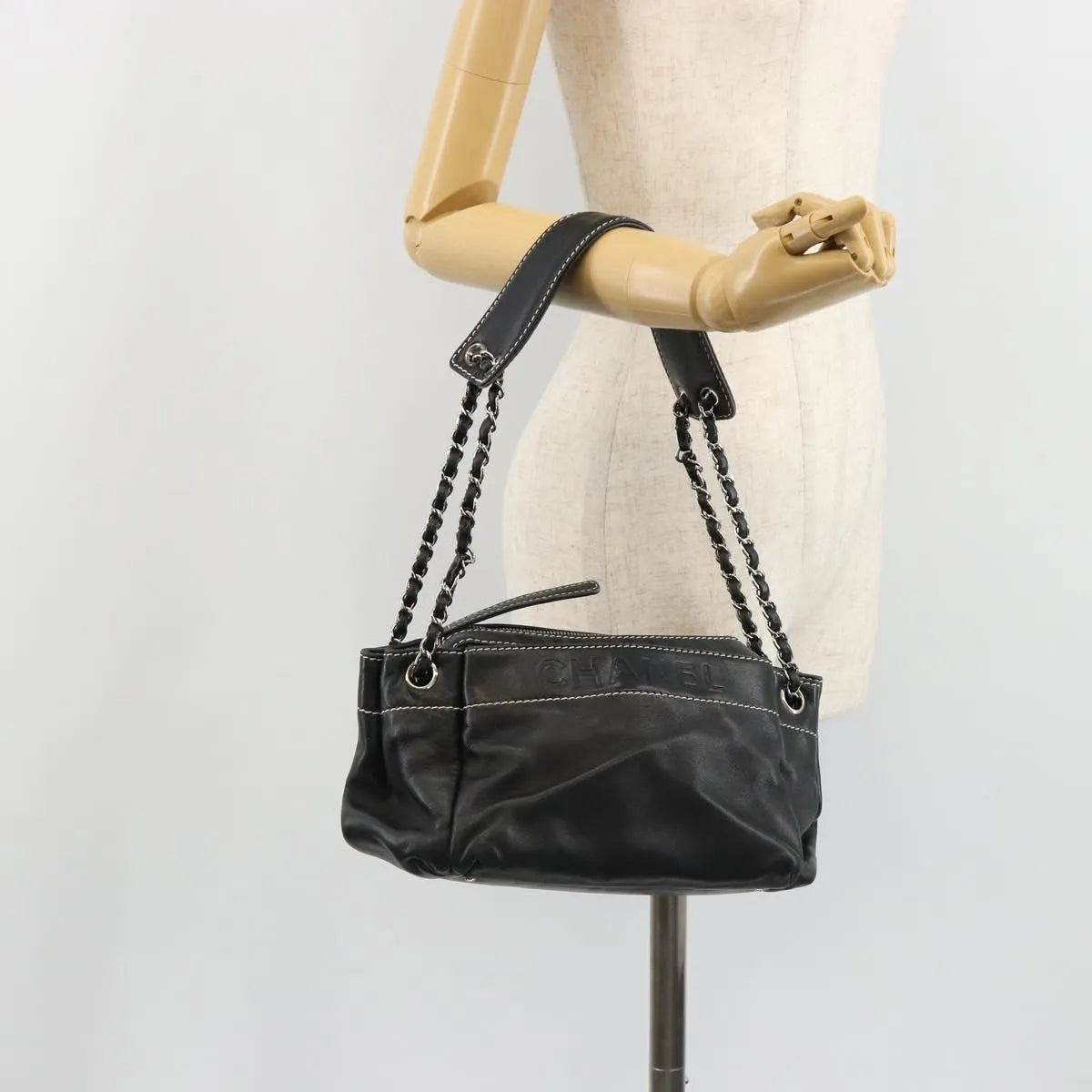 Chanel CC Shoulder Bag Leather, Black, Leather, Handbag