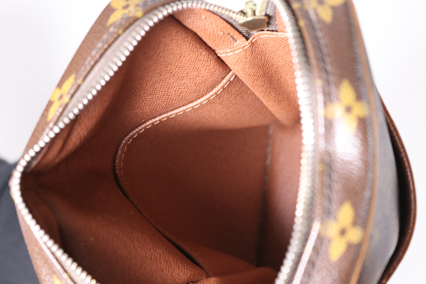 Louis Vuitton Χιαστί Τσαντάκι