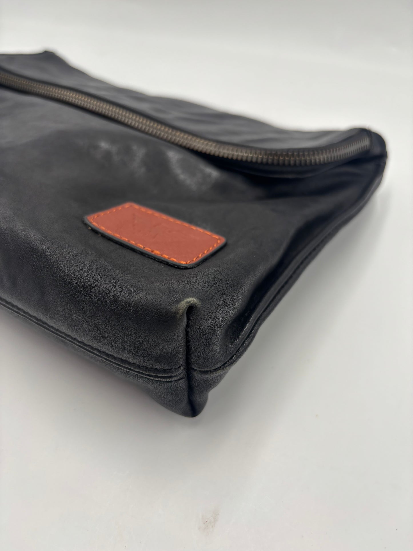 Giorgio Armani Sac bandoulière en cuir leather, BLACK, LEATHER, Shoulder bag
