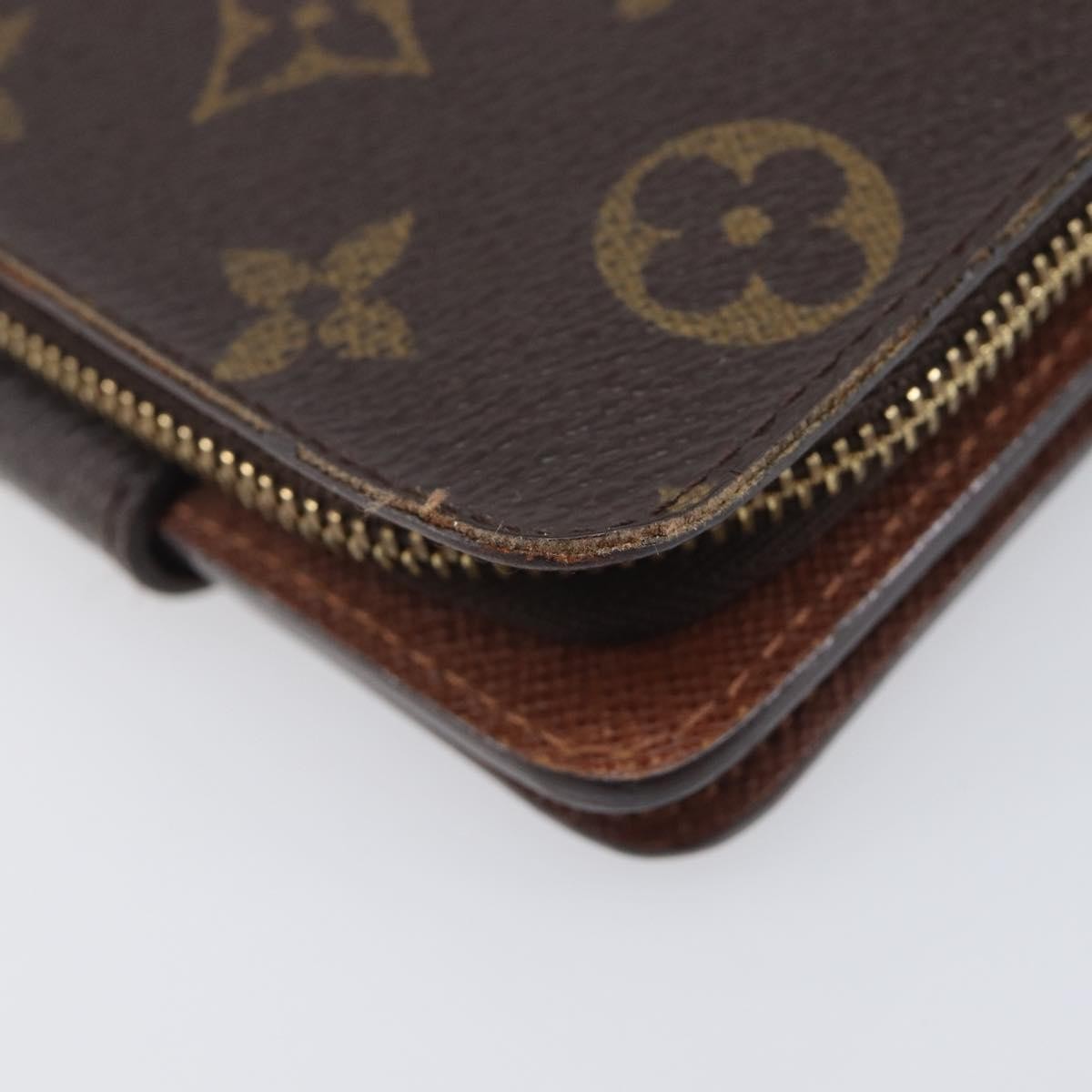 Louis Vuitton Compact Zippe Monogram Canvas, Brown, Canvas, Wallet