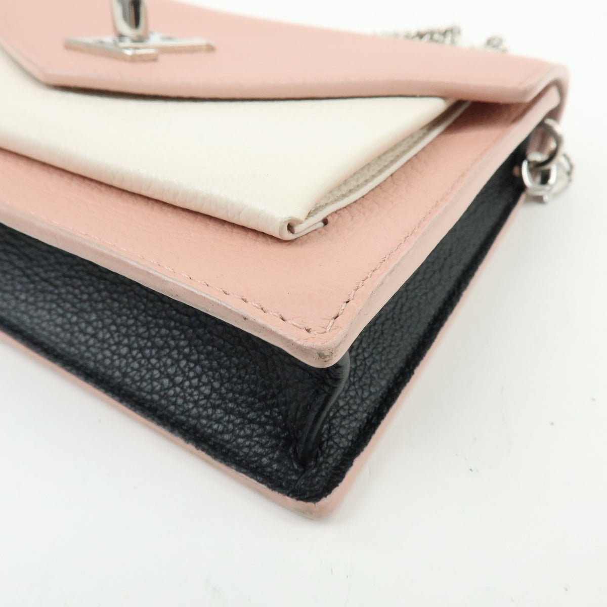 Louis Vuitton Mylockme Chain Pochette Leather, Pink, Leather, Clutch
