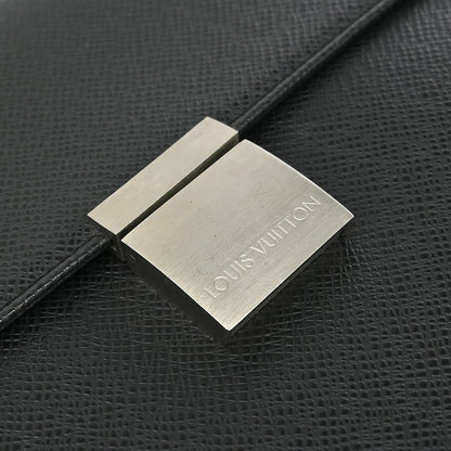Louis Vuitton Selenga Pochette Taiga Leather, Black, Leather, Clutch
