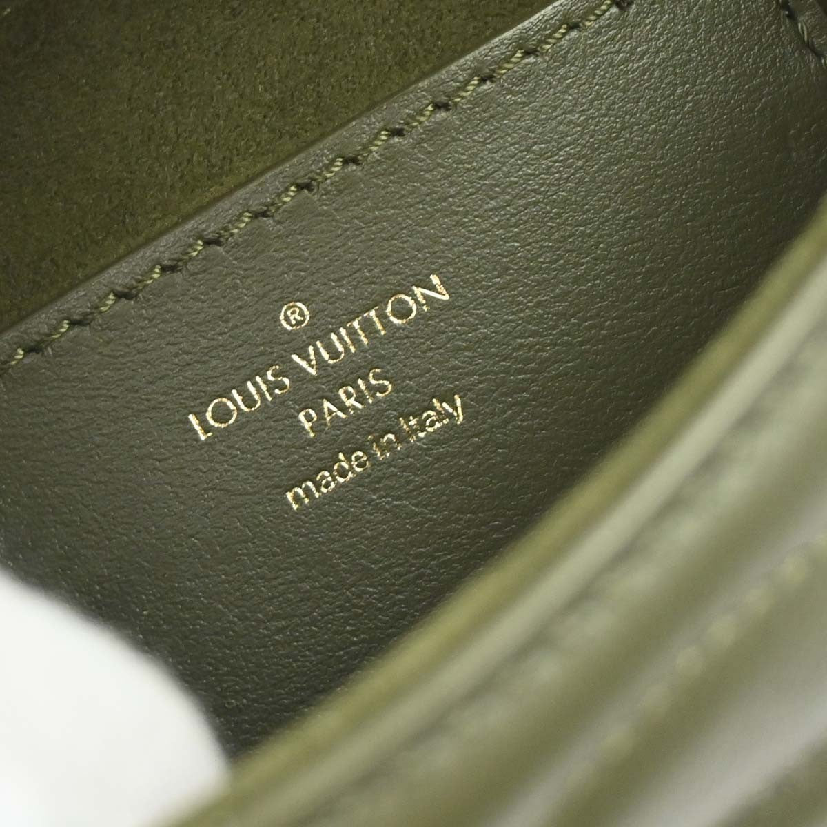 Louis Vuitton New Wave Multi Pochette Quilted Leather, Khaki, Leather, Shoulder Bag