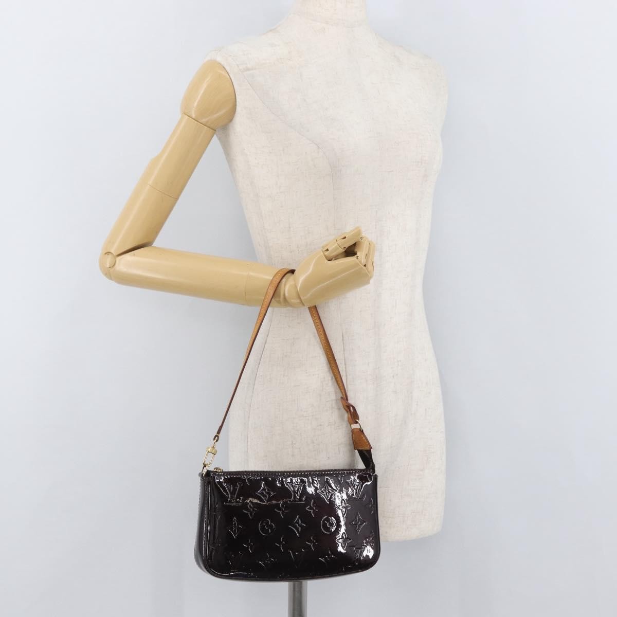 Louis Vuitton Lexington Pochette Monogram Vernis, Brown, Patent Leather, Clutch
