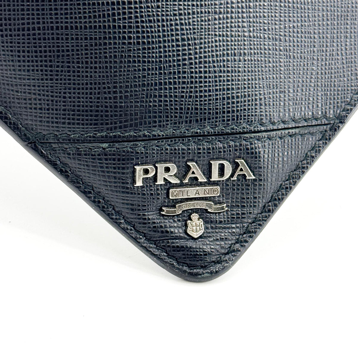 Prada Wristlet Zip Clutch Vitello Daino, Black, Leather, Clutch