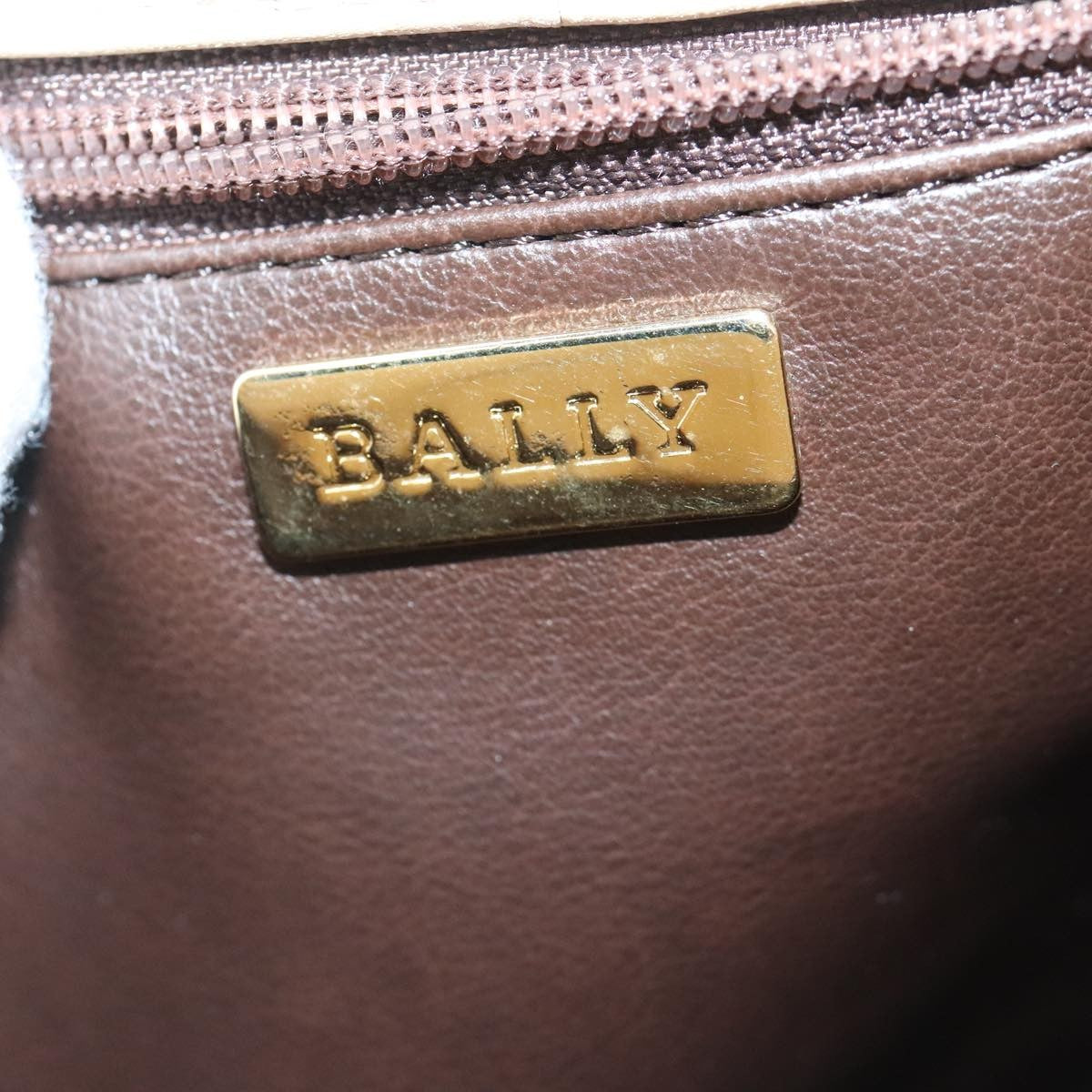 Bally Vintage Quilted Leather, Beige, Leather, Shoulder Bag