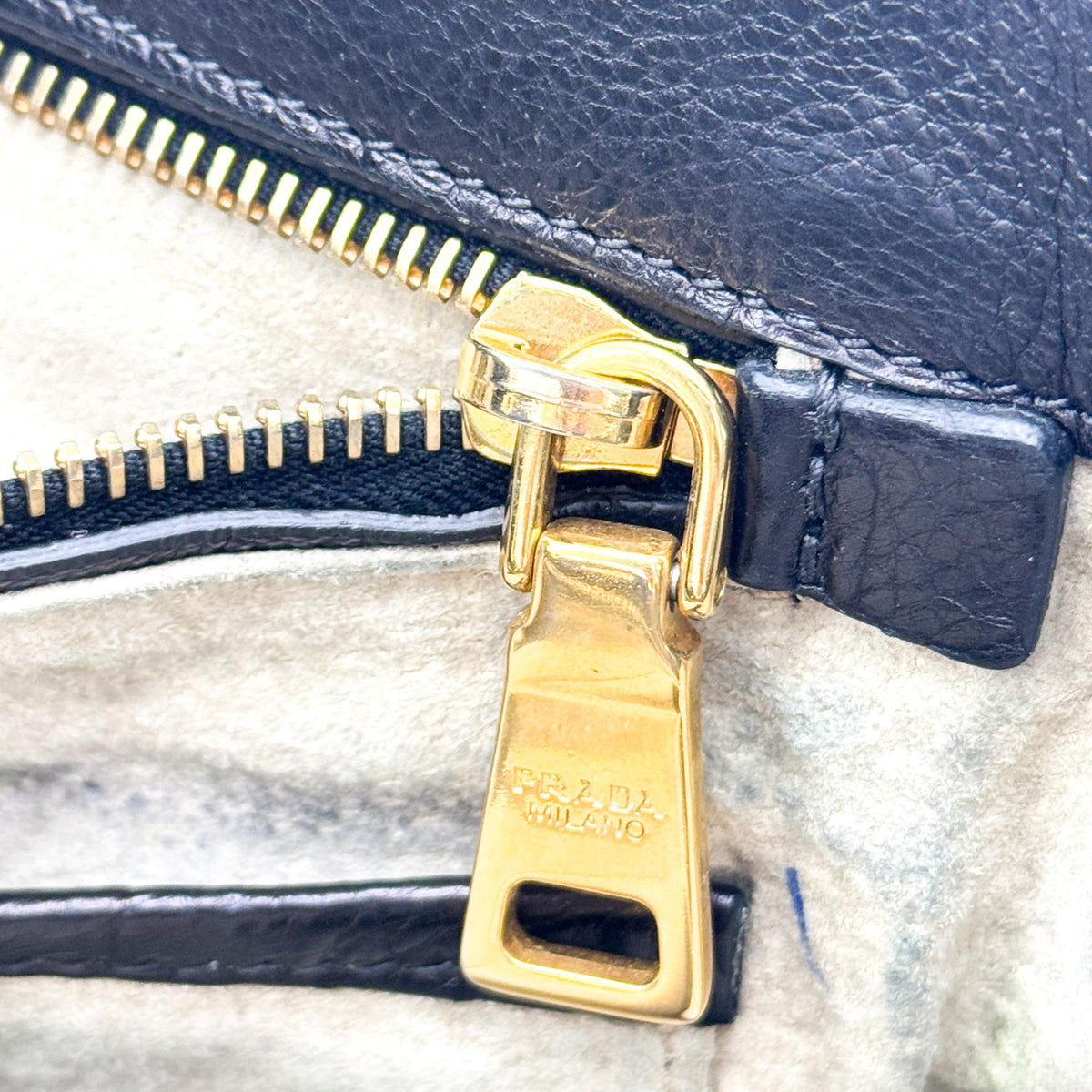 Prada Vitello Daino Leather, Black, Leather, Shoulder Bag