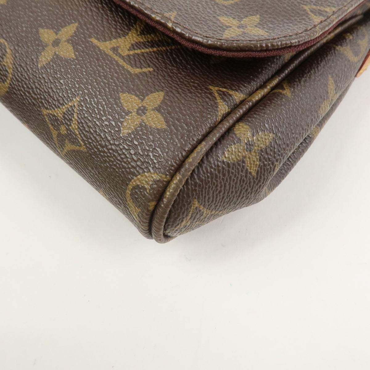 Louis Vuitton Favorite Monogram Canvas, Brown, Canvas, Handbag