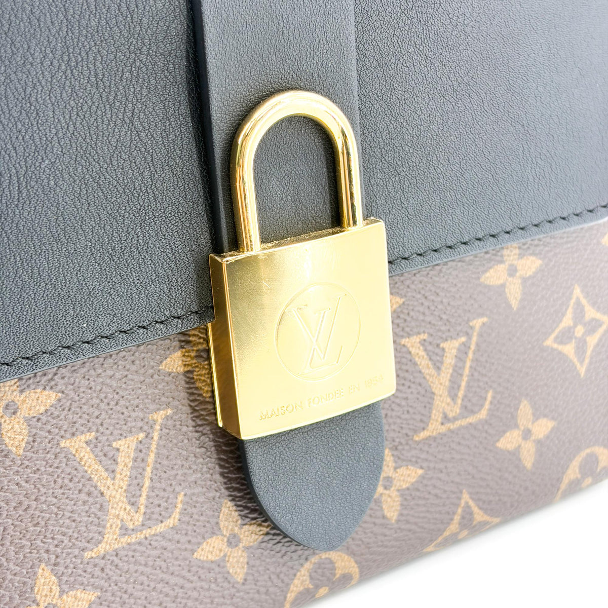 Louis Vuitton Locky Monogram Canvas with Leather, Black, Canvas, Handbag