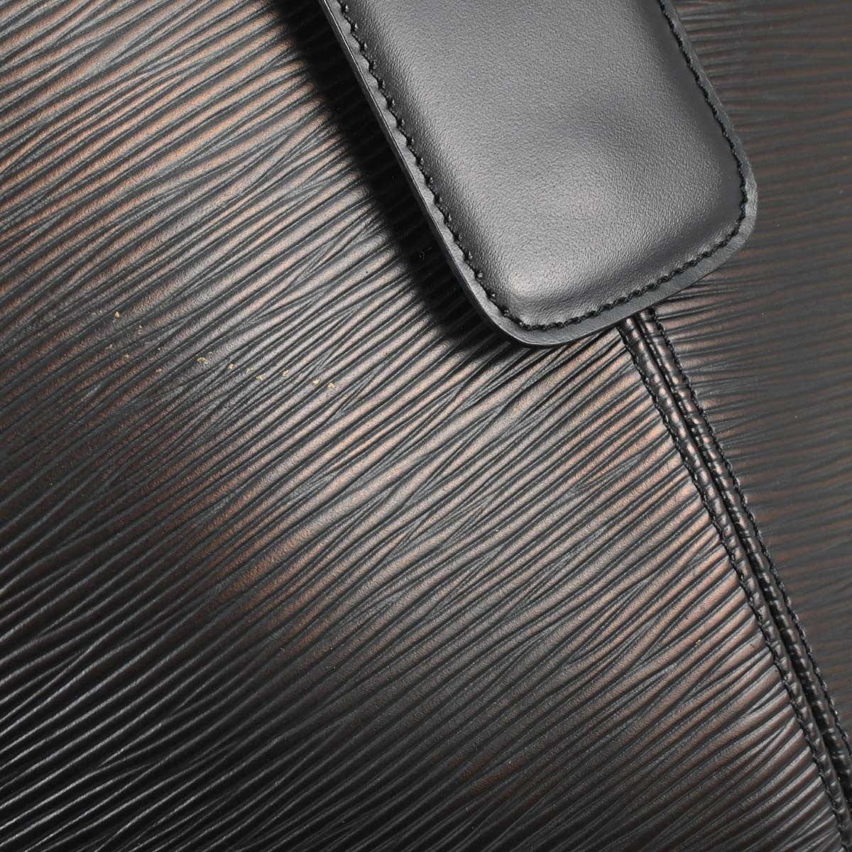 Louis Vuitton Reverie Epi Leather, Black, Leather, Shoulder Bag