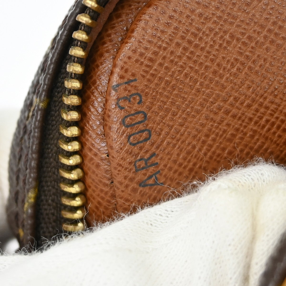 Louis Vuitton Nil Messenger Monogram Canvas, Brown, Canvas, Shoulder Bag