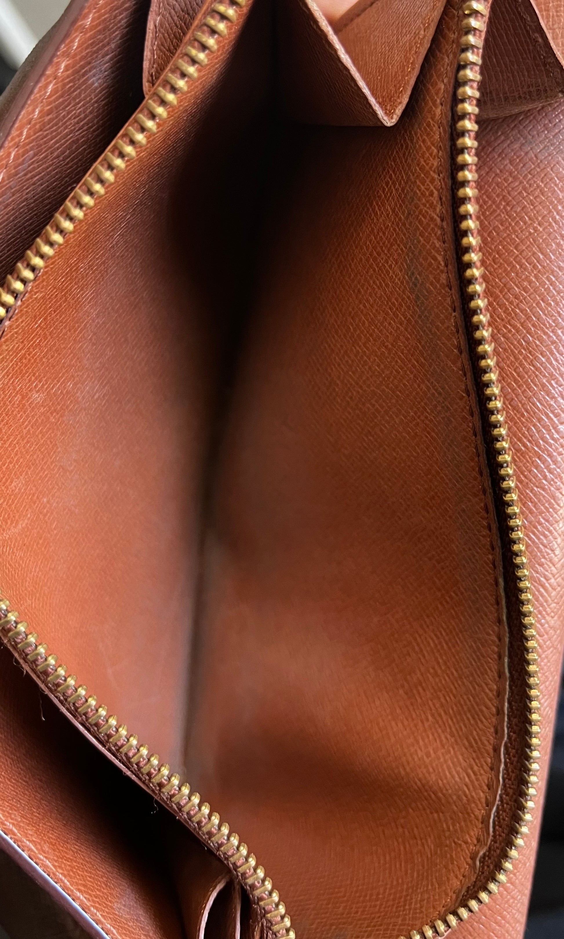 Louis Vuitton Sarah Monogram Canvas, Brown, Canvas, Clutch