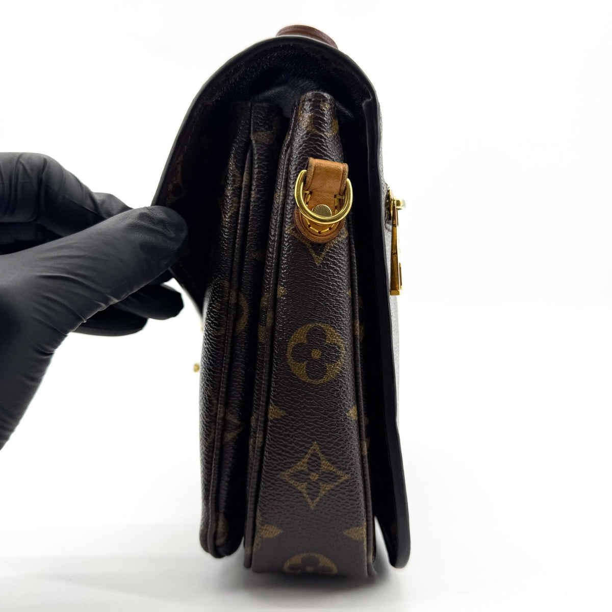 Louis Vuitton Pochette Metis Monogram Canvas, Brown, Canvas, Clutch