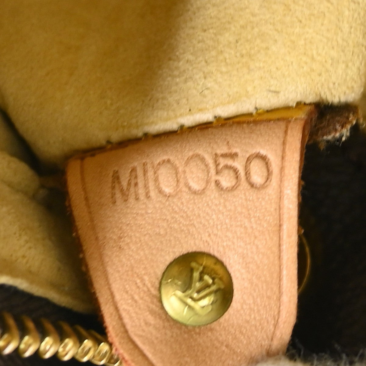 Louis Vuitton Monogram Looping Monogram Canvas, Brown, Canvas, Shoulder Bag