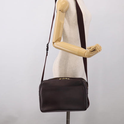 Louis Vuitton Reporter Taiga Leather, Burgundy, Leather, Shoulder Bag