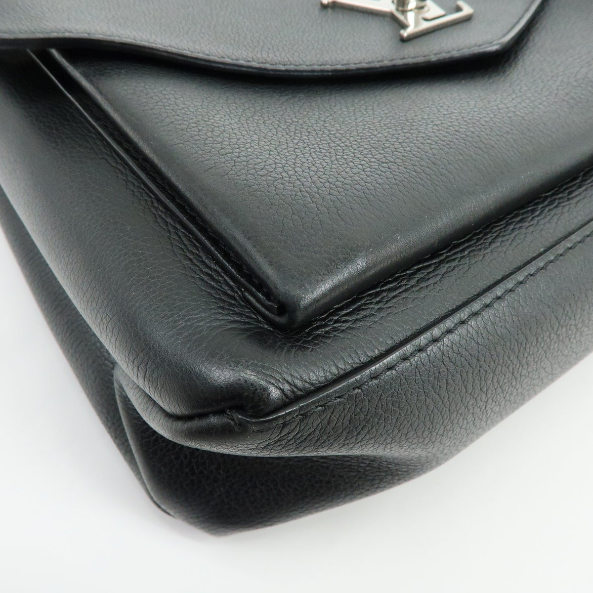Louis Vuitton Lockme Ever Leather, Black, Leather, Handbag