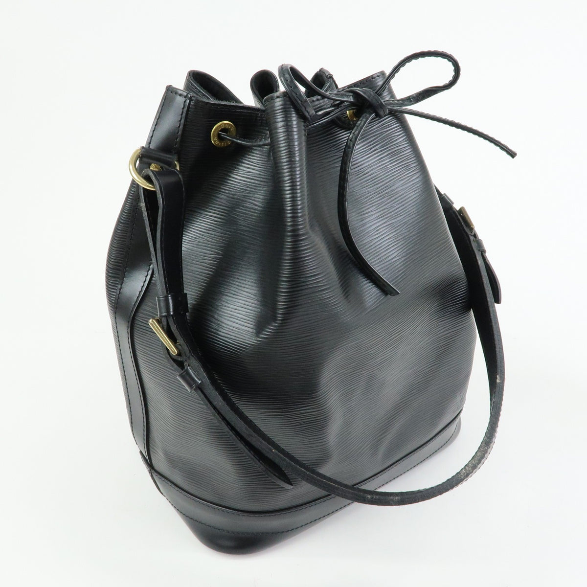 Louis Vuitton Noe Epi Leather, Black, Leather, Shoulder Bag
