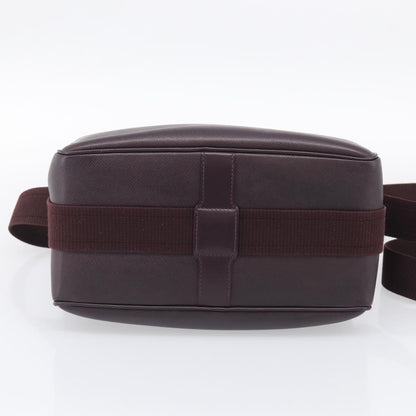 Louis Vuitton Reporter Taiga Leather, Burgundy, Leather, Shoulder Bag