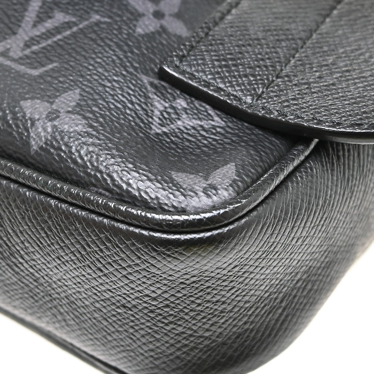Louis Vuitton Outdoor BumBag Monogram Taigarama, Black, Leather, Shoulder Bag