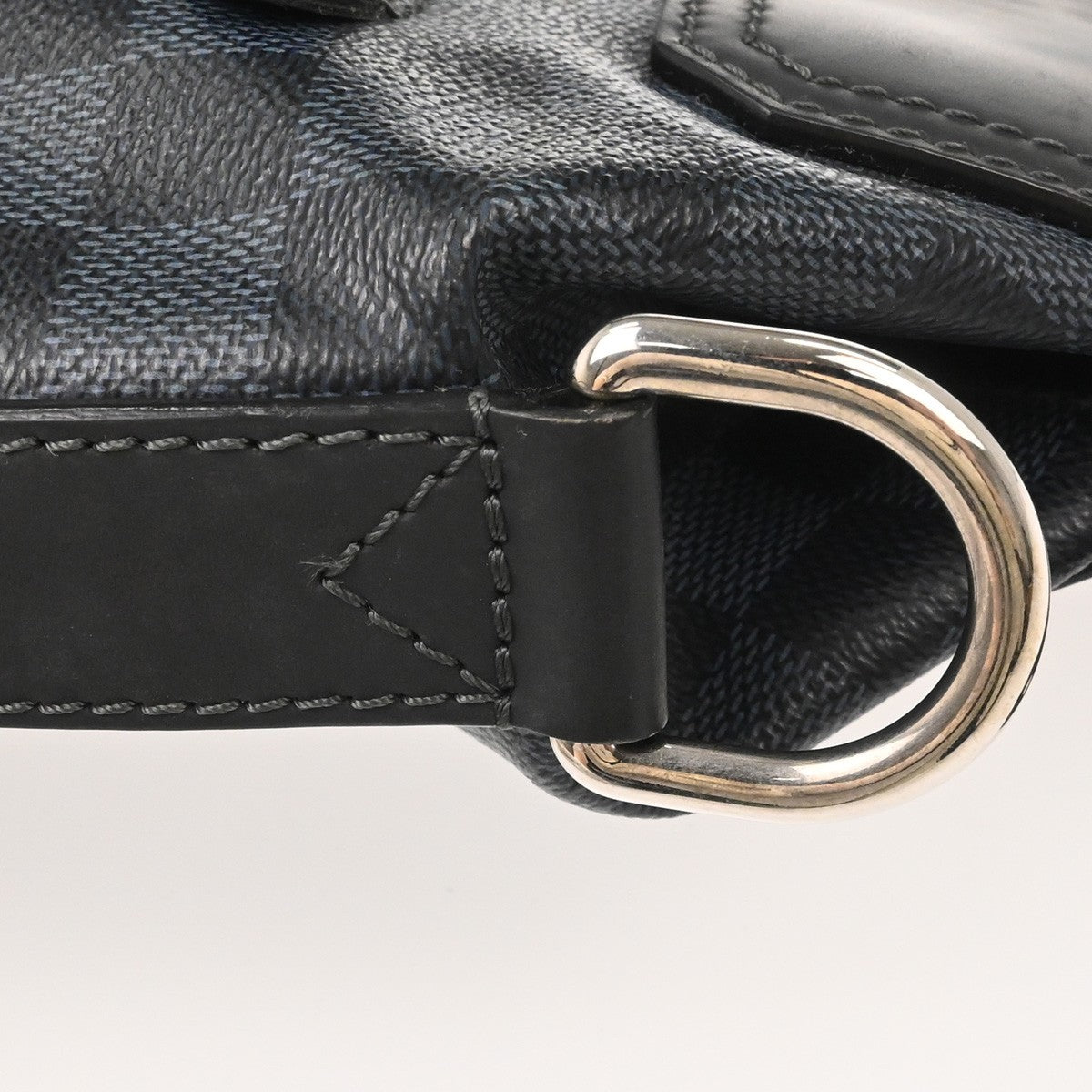 Louis Vuitton Greenwich Messenger Damier Cobalt, Black, Canvas, Shoulder Bag